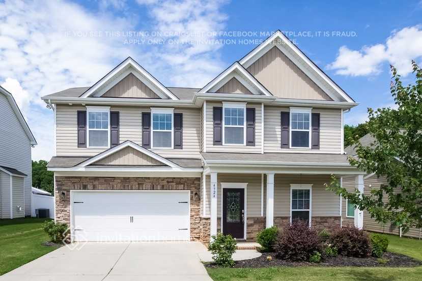 4924 Elementary View Dr in Charlotte, NC - Building Photo