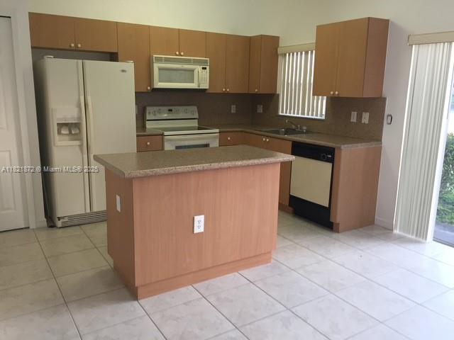 2950 SE 15th Terrace in Homestead, FL - Building Photo - Building Photo