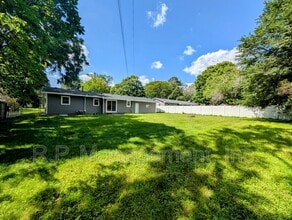 9342 Trenton Ln N in Maple Grove, MN - Building Photo - Building Photo