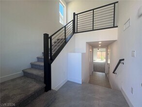 7394 Pioneer Way in Las Vegas, NV - Building Photo - Building Photo