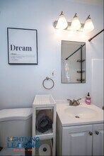 240 3rd Ave in Los Angeles, CA - Building Photo - Building Photo