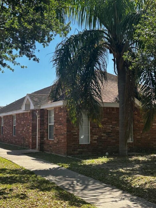 1716 Agua Fina Ave in Edinburg, TX - Building Photo
