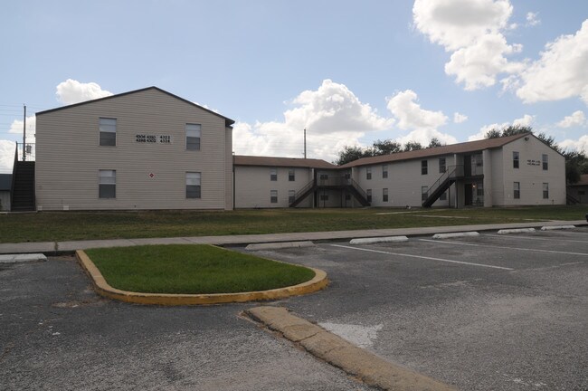 Crossroads in Orlando, FL - Foto de edificio - Building Photo