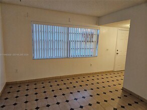 510 NW 109th Ave in Miami, FL - Building Photo - Building Photo