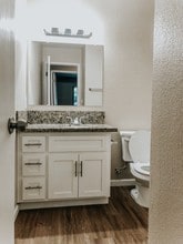 Bradshaw Place Apartments in Sacramento, CA - Building Photo - Building Photo