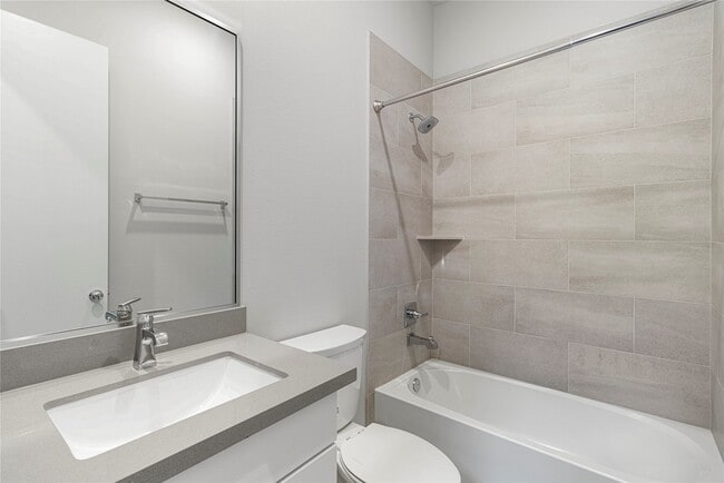 606 Thornton Oaks Ln