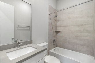 602 Thornton Oaks Ln in Houston, TX - Building Photo - Building Photo