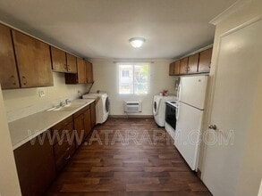 461 Locust St in Sandy, UT - Building Photo - Building Photo