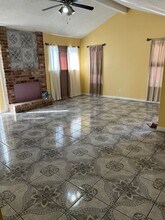 5654 Allendale Rd in Houston, TX - Building Photo - Building Photo