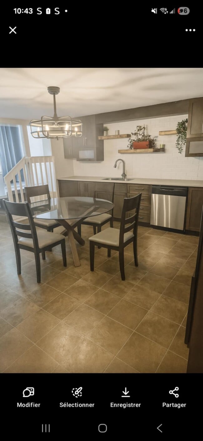 property at 10 Richer Rue