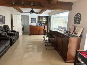 10404 NW 5th Manor in Plantation, FL - Building Photo - Building Photo