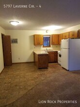 5797 Laverne Cir N in Baxter, MN - Building Photo - Building Photo