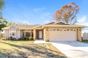 4243 Tall Oak Ln in New Port Richey, FL - Building Photo