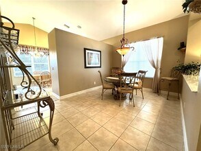 1357 Triandra Ln in Naples, FL - Foto de edificio - Building Photo