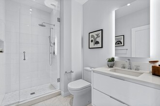 100 Shawmut Ave, Unit 910 in Boston, MA - Building Photo - Building Photo