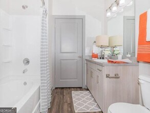 2080 One White Oak Ln in Cumming, GA - Building Photo - Building Photo