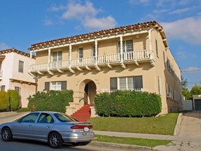 346 N Gardner St in Los Angeles, CA - Building Photo - Building Photo