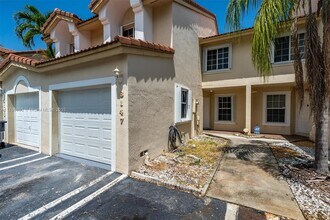 8147 Southgate Blvd in North Lauderdale, FL - Building Photo - Building Photo