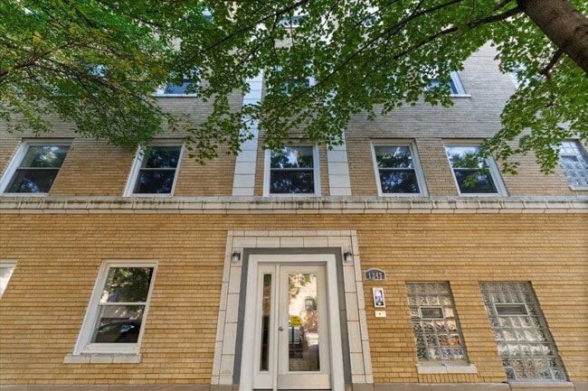 property at 1347 W Eddy St