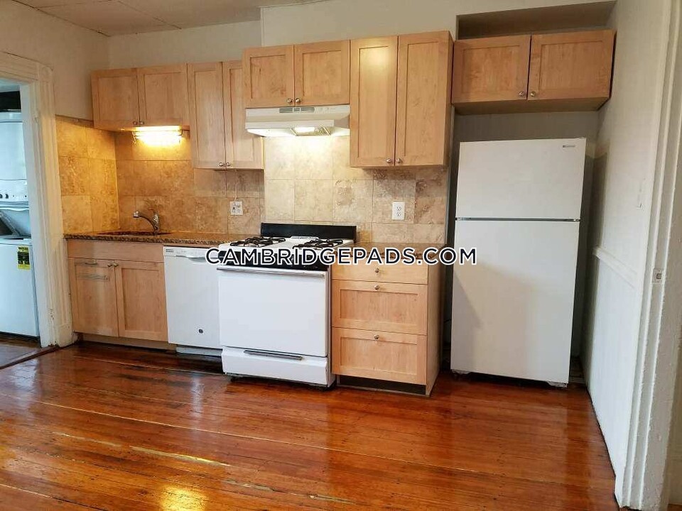 254 Windsor St in Cambridge, MA - Building Photo