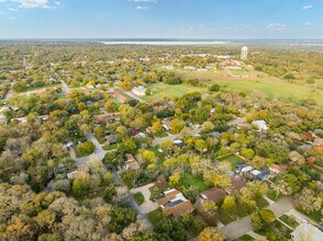 3300 Adeline Dr in Waco, TX - Building Photo - Building Photo