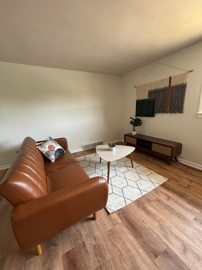 1322 Westcott St, Unit 1322