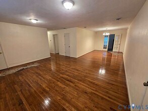 2604 Sunnybrook Rd in Richmond, VA - Building Photo - Building Photo