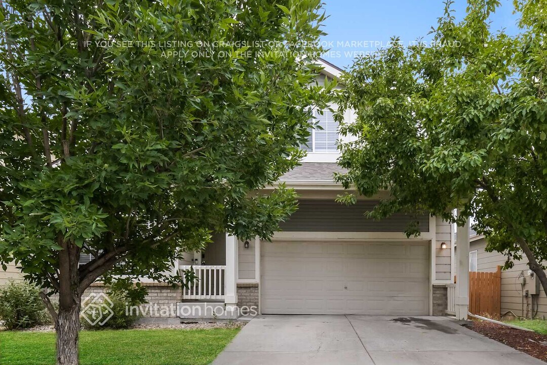 9848 Kenton Cir in Commerce City, CO - Building Photo