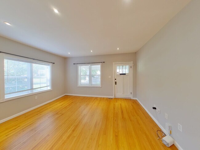 144 S Sedgwick St in Wichita, KS - Building Photo - Building Photo