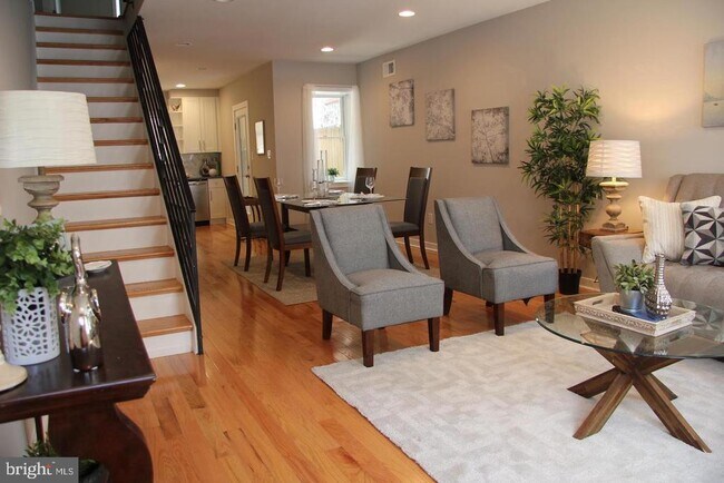 2023 Brown St in Philadelphia, PA - Building Photo - Building Photo