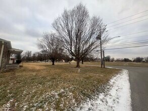 6605 McFarland Rd in Indianapolis, IN - Building Photo - Building Photo