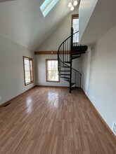 102 Parade St in Erie, PA - Foto de edificio - Building Photo