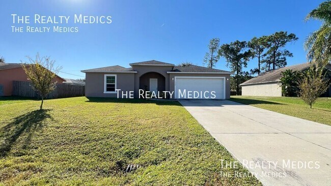 1550 Pace Dr NW in Palm Bay, FL - Building Photo - Building Photo