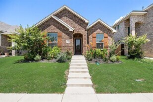 2926 S Griffin Ln in Forney, TX - Building Photo