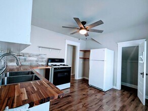 2509 Garfield Ave in Minneapolis, MN - Building Photo - Building Photo