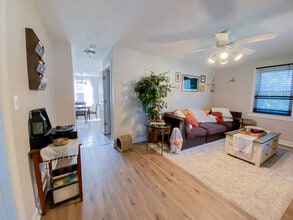 18 Morrison Ave in Newport News, VA - Building Photo - Building Photo