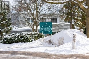 14 Williamsburg Rd in Kitchener, ON - Building Photo