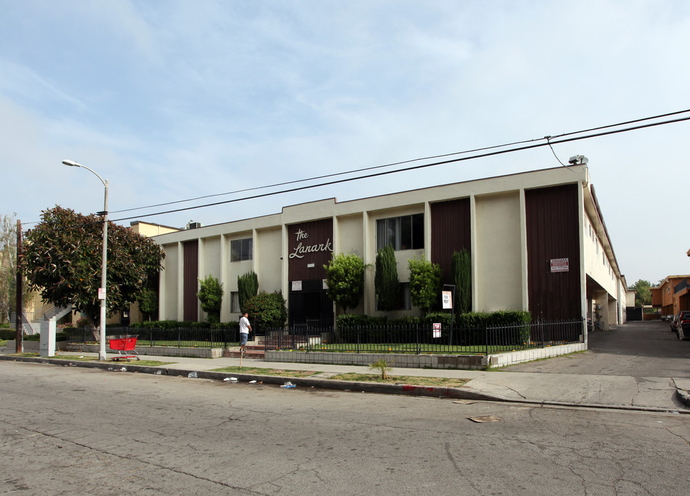 Lanark Garden in Canoga Park, CA - Building Photo