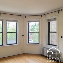 2546 W Summerdale Ave, Unit 1F in Chicago, IL - Building Photo - Building Photo