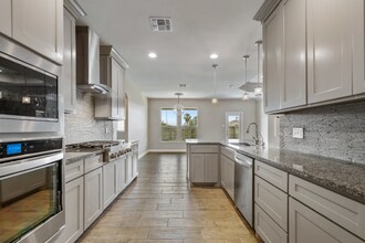 7721 Dove Hollow Ln in Corpus Christi, TX - Building Photo - Building Photo