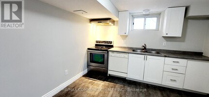 417 Rossmount Ave in Oshawa, ON - Building Photo - Building Photo