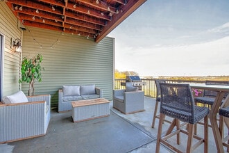 The Lofts at Hawks Ridge in Beloit, WI - Foto de edificio - Building Photo