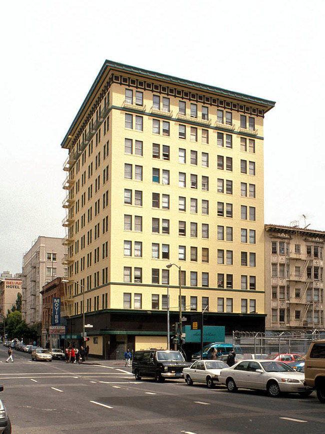 Antonia Manor in San Francisco, CA - Building Photo - Building Photo