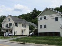 Eagle Village Apartments and Condominuims in Hawley, PA - Foto de edificio - Building Photo