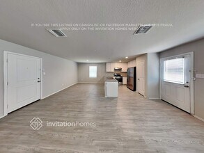 7326 Adaja Riv in San Antonio, TX - Foto de edificio - Building Photo