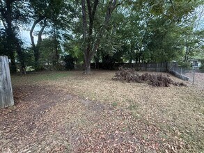 1809 Vaughn Ln in Montgomery, AL - Building Photo - Building Photo