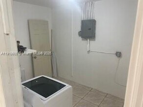 10501 Caribbean Blvd in Cutler Bay, FL - Building Photo - Building Photo