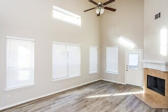 313 Haywood Cir in Lancaster, TX - Building Photo - Building Photo