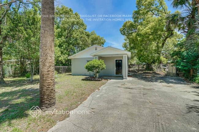 3725 Pine View Cir