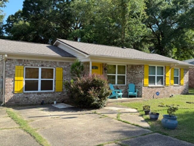 property at 615 Royce St